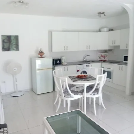Appartement Don Jose 379 *